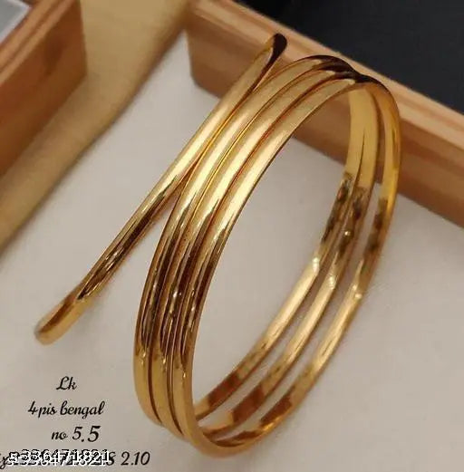 Classic gold plated bangle set